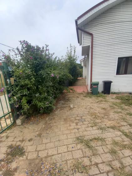 Snagov Astoria aproape padure Vila tip duplex Mobilata Utilata Curte amenajata