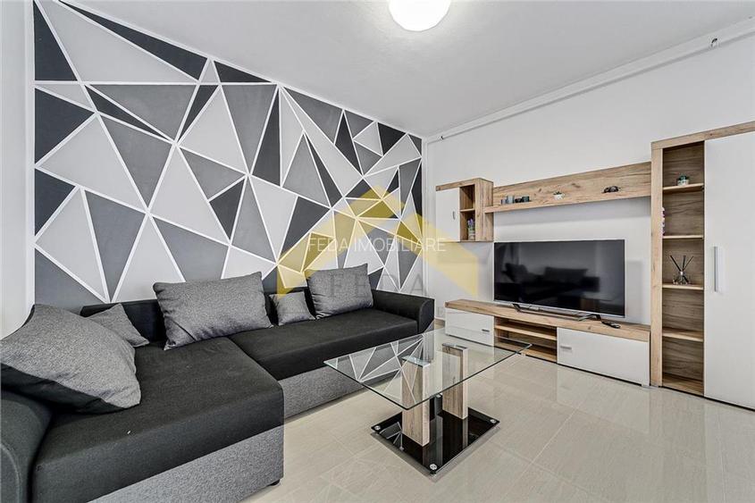Apartament cu 3 camere tip Penthouse de vanzare zona Bujac - 2