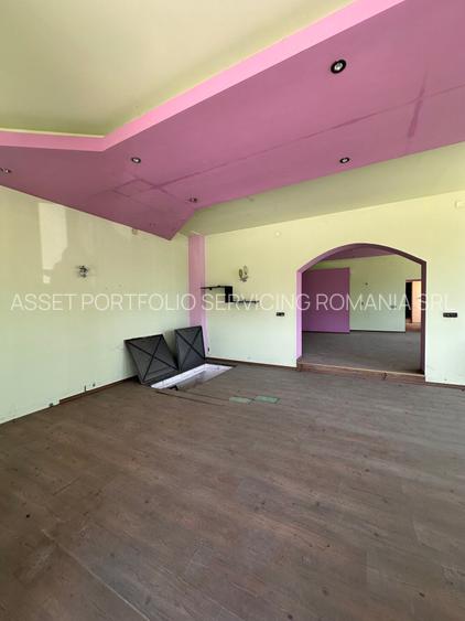 spatiu comercial - COMARNIC - 20