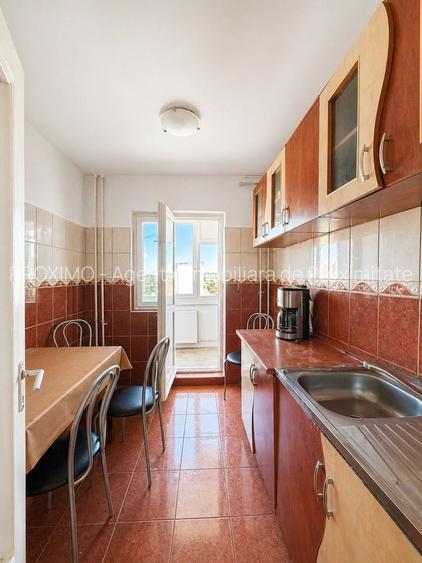 OCAZIE: 3 camere, 2 balcoane, decomandat, zona Lipovei - 4