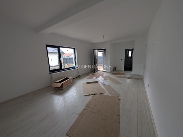 Casa Lilieci 3 dormitoare 2 băi, terasa + beci, canalizare - 2