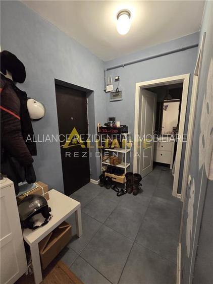 Garsoniera mobilata si utilata, parter inalt – Sos. Berceni nr. 5 - 11