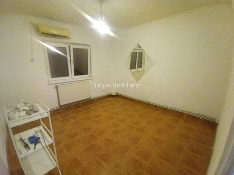 Brancoveanu-strada Pomarla-apartament 3 camere cu centrala - 4