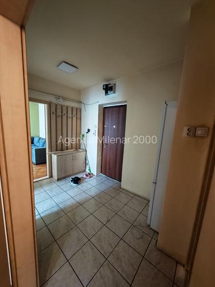 oferta excelenta; la 8 minute de Facultatea de Medicina si Farmacie la etajul 2 - 9