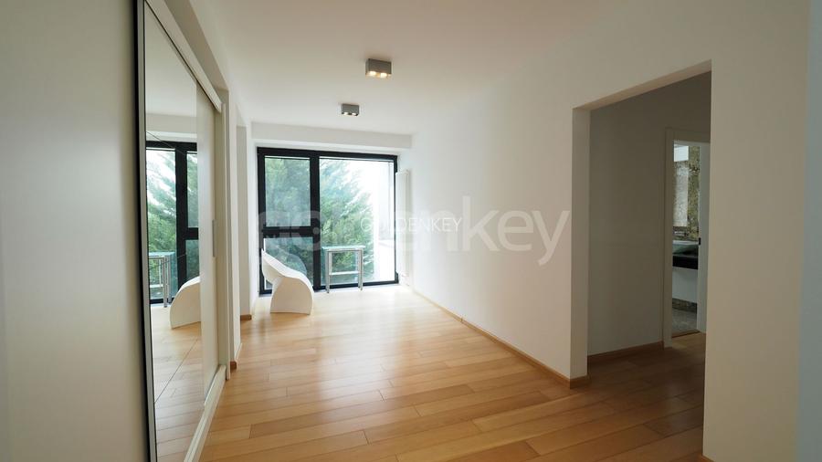 Vila minimalista pe o strada selecta si linistita - 21