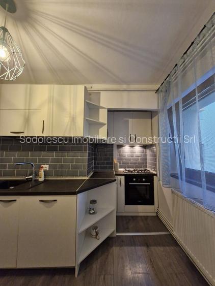 Apartament 3 camere  renovat in zona Lipovei - 10