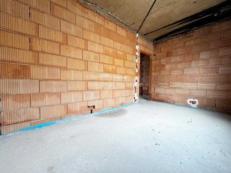 Duplex despartit prin camera tehnica, 121mp utili,350mp teren -Mosnita - 14