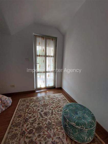 Vila de vanzare P+1 si  4200 mp teren in Com Livezi - 7