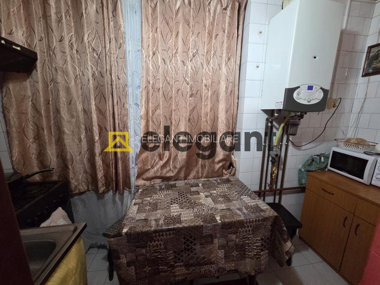 2 decomandate, etaj 3, centrala, boxa, Craiovita-Big vechi - 2