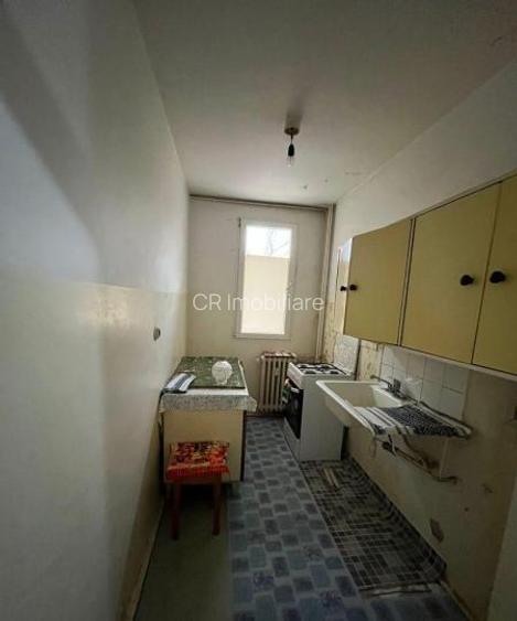 Garsoniera Alexandru Obregia/ Bloc Mixt - 2