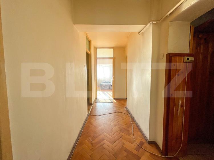 Apartament de 3 camere decomandat, 75 mp, 2 băi, 2 balcoane, etaj intermediar. - 19