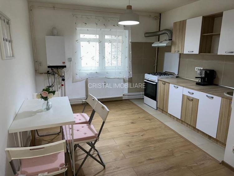 Inchiriere Apartament 3 camere, renovat recent, 80 mp, lângă metrou Timpuri Noi - 3