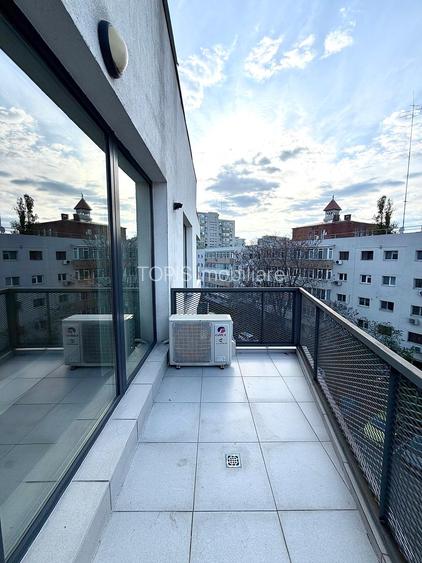 Victoriei /C-tin Caracas Boutique  2021 / Studio Dublu  Mobilat Modern / Balcon - 16