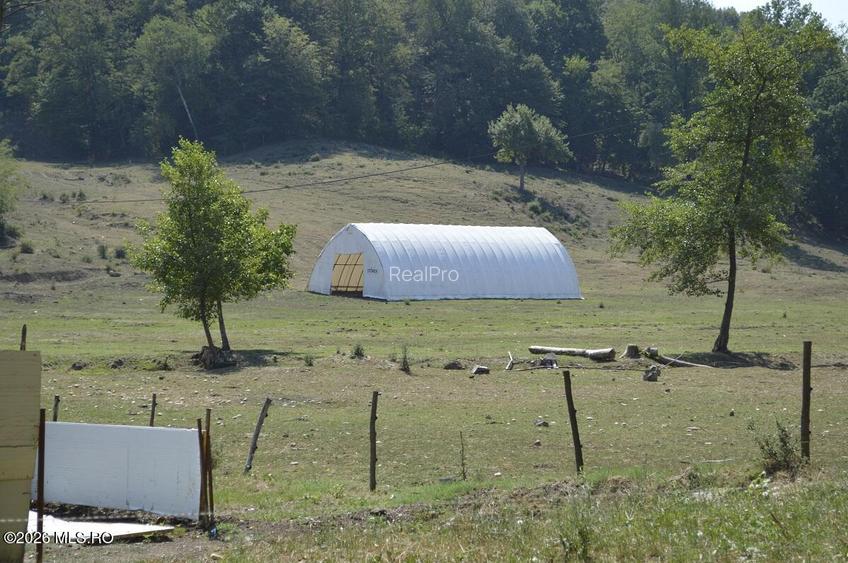 Bogati - Glimbocel, Ferma Zootehnica, Cladiri 1996 mp, Teren 4.89 ha - 34