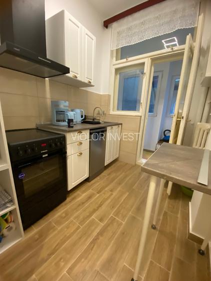 Victoriei, apart 3 cam  centrala proprie - 17