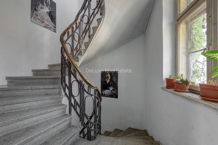 Apartament 4 camere si mansarda in vila, Calarasilor Traian - 14