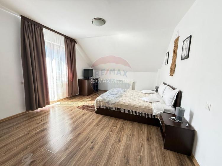 Pensiune cu 14 camere de vânzare Bucovina lângă pârtia Pojorata Malini - 10