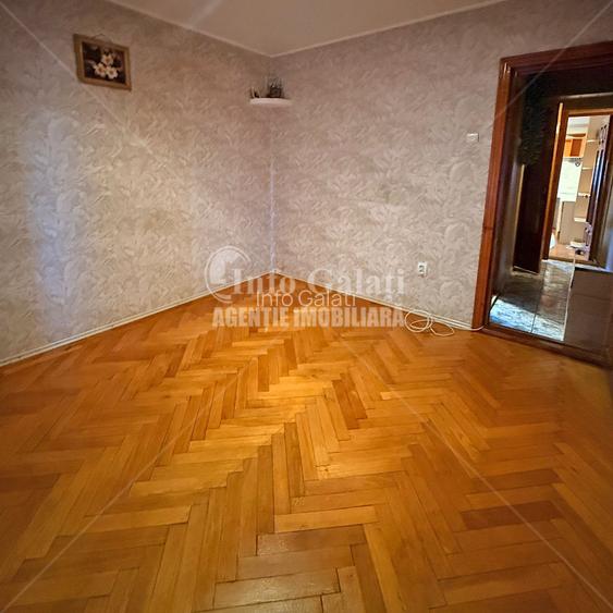 | Apartament cu 4 camere | CENTRU, Fata pe Valuri | 77.000 Euro | - 5