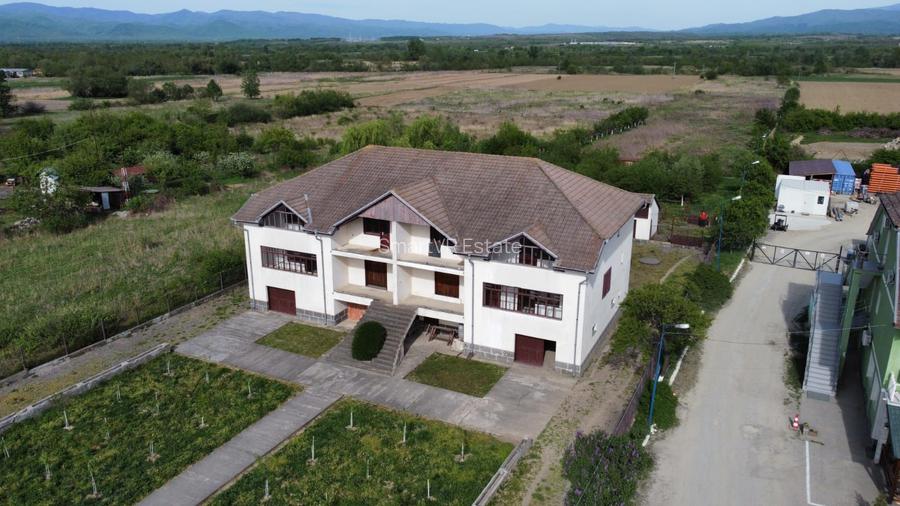 Casă de vânzare Caransebeș – 2 duplexuri, proprietate unică - 9
