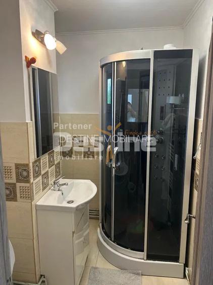 Apartament 2 camere 55 mp etaj intermediar, cu balcon, situat pe Calea Bucuresti - 5