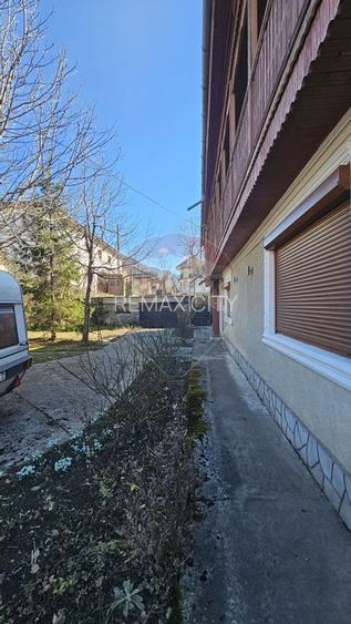 Casă solidă din cărămidă, mobilată, garaj, teren generos – Tarcău - 50