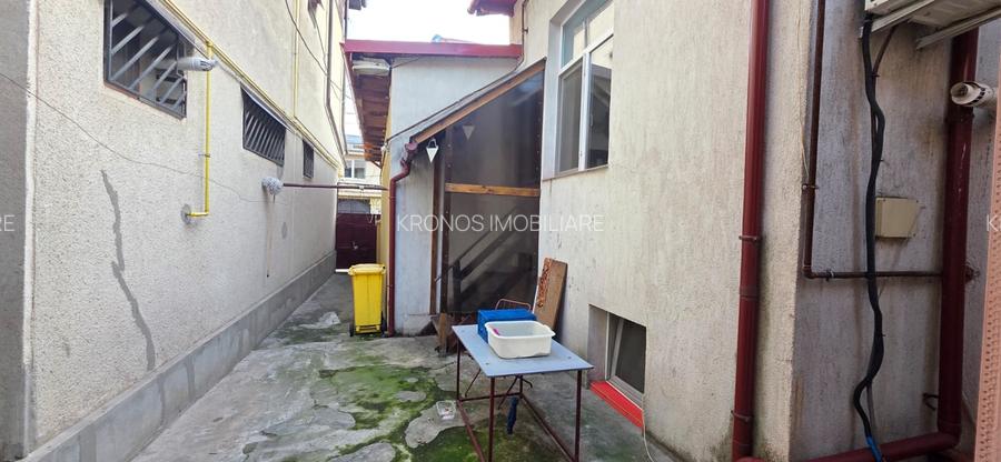 CENTRU 2 CORPURI DE CASA DIN CARAMIDA 5 CAMERE 2 BAI 2 BUCATARII UTILITATI, GAZE - 7