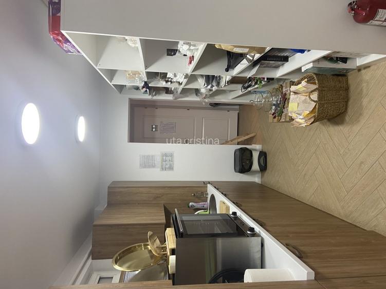 De v&acirc;nzare spatiu comercial - 12