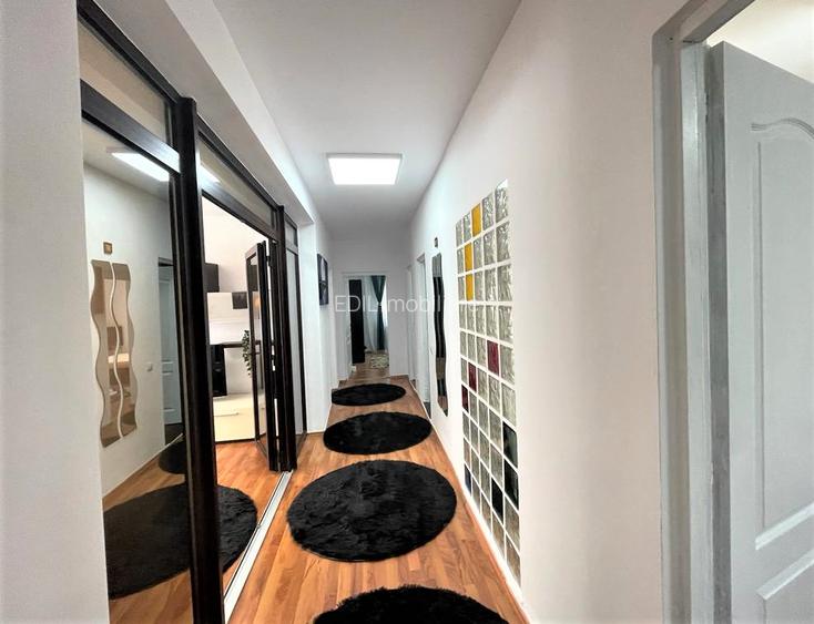 Apartament 3 camere decomandat cu loc de parcare cartier Andrei Muresanu - 11