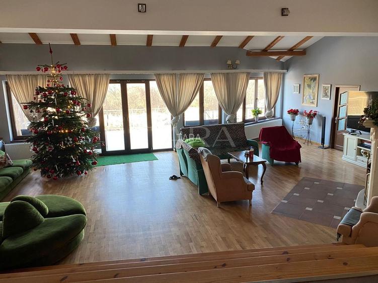 Vilă modernă cu piscină și terase generoase, zona Faget - 2