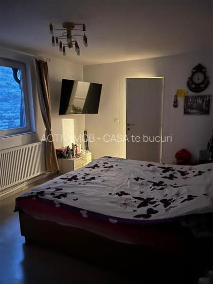 Casa P+E , teren 300 mp, pretabila - clinica, birouri, locuinta - Parc - 7