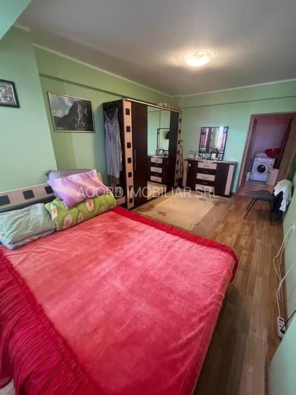 Apartament cu 4 camere FOARTE MARE inel 1 - 11