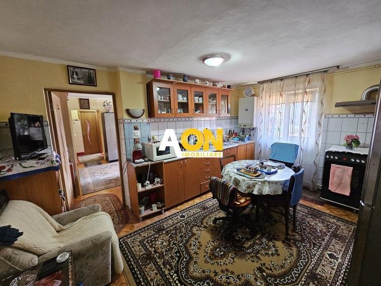 Apartament 3 camere, etaj 1, zona Piata Cetate - 5