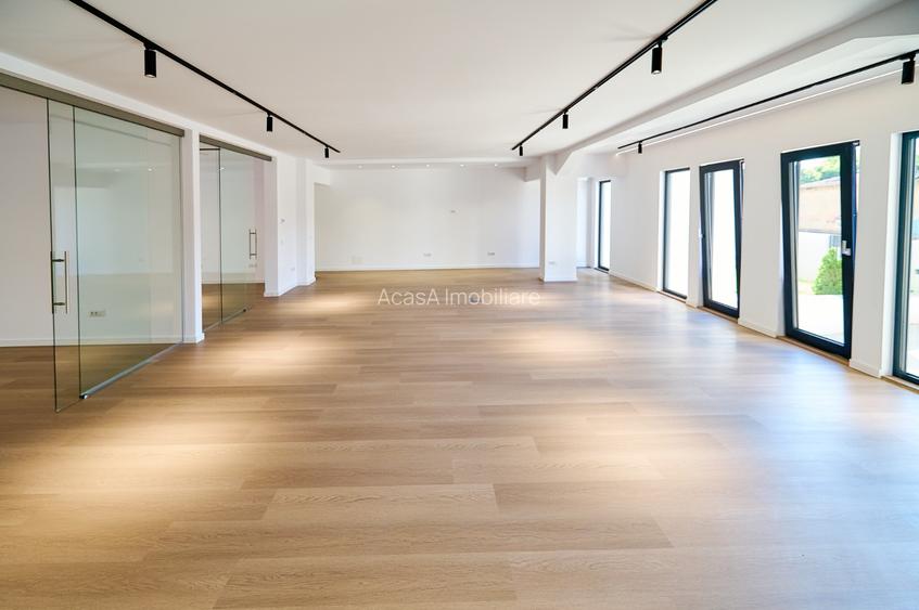 Spatiu comercial/ Sediu firma/ Birouri PREMIUM bloc Nou zona blv. G. Cosbuc - 9