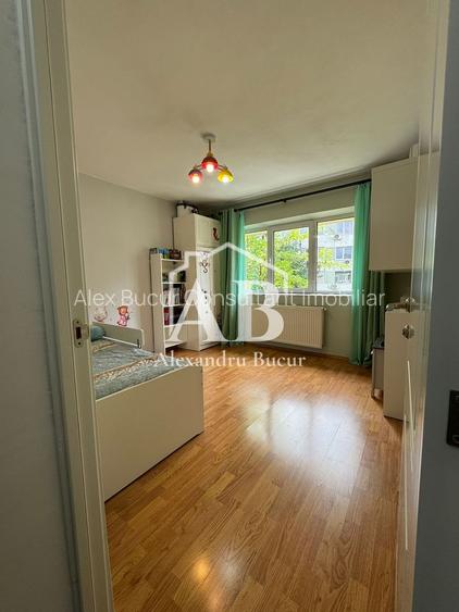 Basarabia - De inchiriat apartament cu 3 camere - 10 minute de metrou - 8