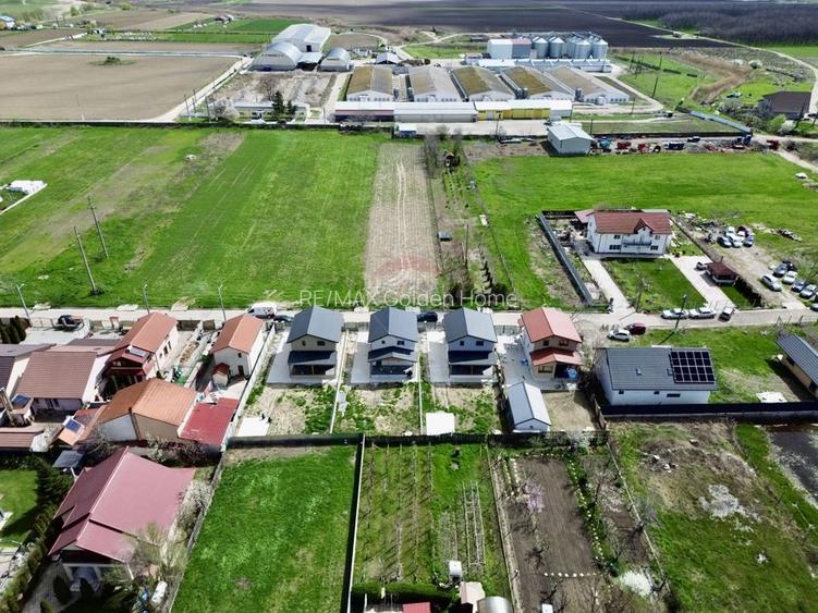 Casă / Vilă Golesti - 29