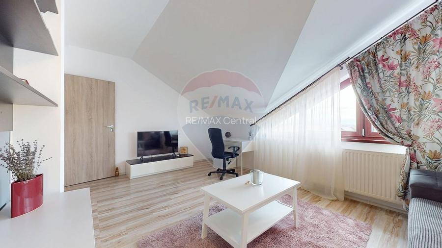 Apartament cu 2 camere de închiriat în zona Tractorul - 7