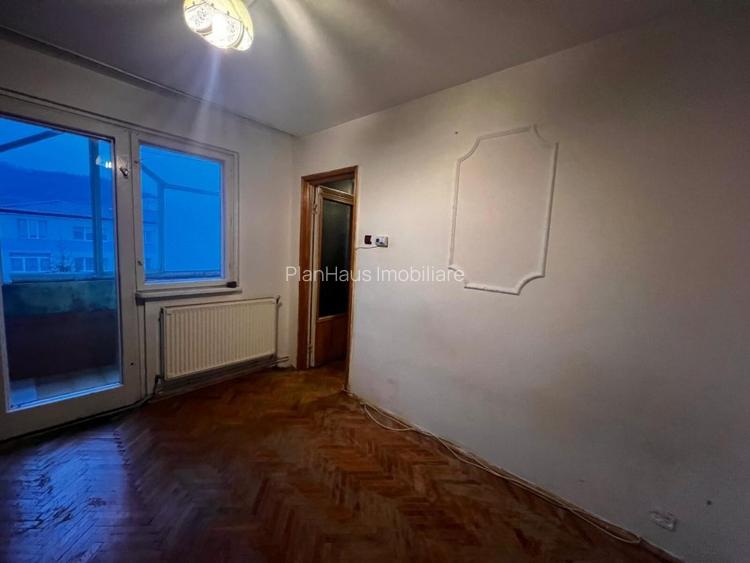 Apartament 3 camere,zona Spitalul Judetean Cuza Vodă - 4