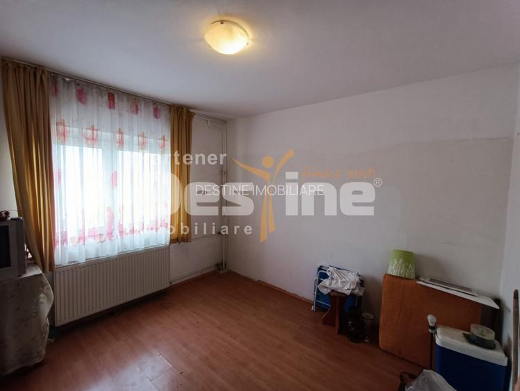 Apartament 3 camere, decomandat, langa Mall Vitan - 5