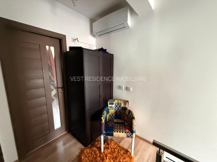 Casă tip insiruită cu 3 camere, colt. Comision 0 - 17