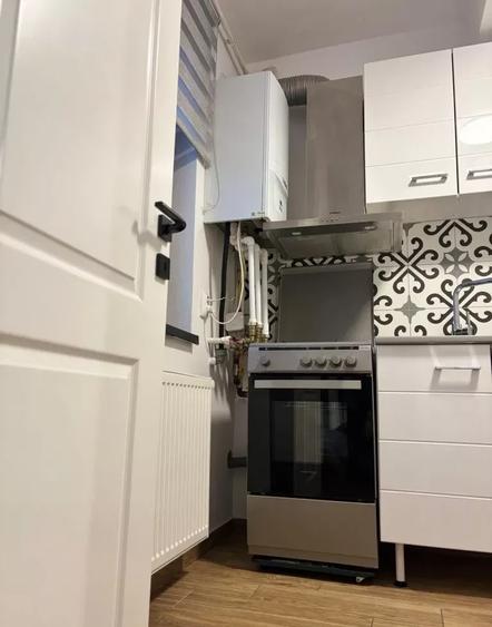 2 camere decomandat | Centrală proprie | Etaj 1 | Colosseum