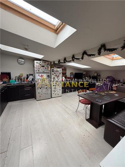 Apartament 4 camere de vanzare – 145.55 mp – mansarda – bloc 2013 - 13