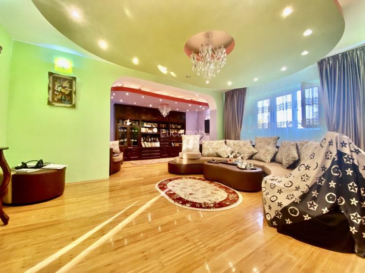 Urgent/Vânzare Casa/Vila, 4+ camere, teren 346 mp,  Targoviste, zona Micro 4 - 14