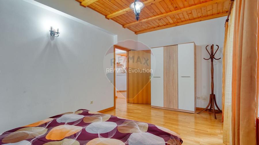 Vilă de vânzare în Predeal – vedere panoramică către pârtia de schi - 18