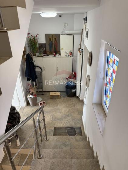 Vila premium cu priveliste si acces la lac - 11