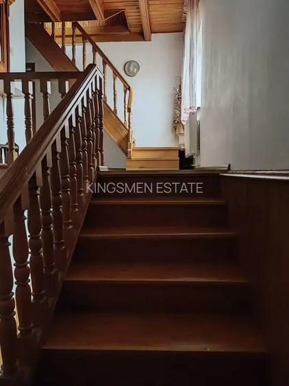 Resedinta cu 8 camere in Orasul Breaza - 15