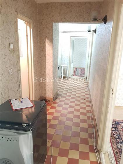 Apartament 3 camere, 70mp, zona Garii, etaj 1 - 6