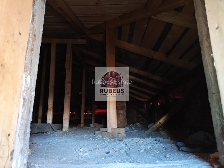 Casa cu personalitate in Calomfirescu – spatiu, liniste si teren gener - 119