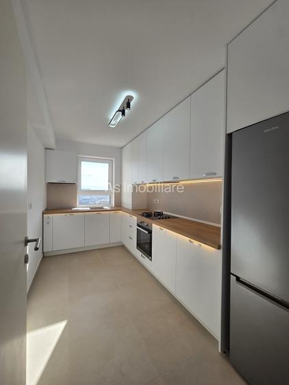 Vedere spre Munți & Confort , Apartament 3 camere, Casa Nobel – zona Coresi - 5