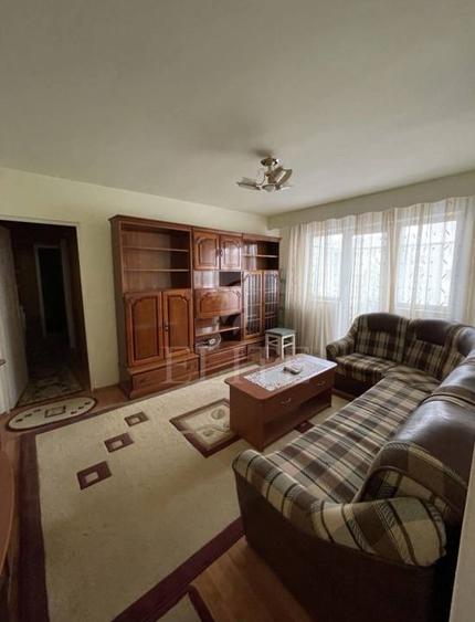Apartament 4 camere în zona MC DONALDS