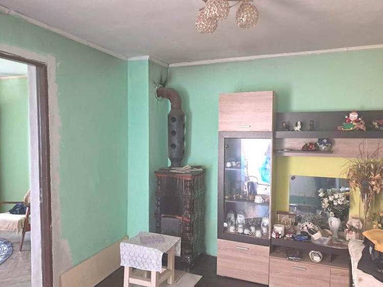 Casa singur in curte in Gusterita
